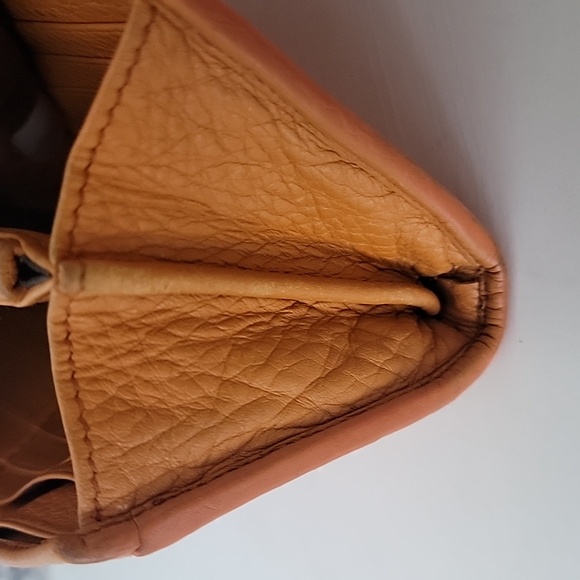 Gucci Soho Tangerine Long Wallet - Picture 9 of 12